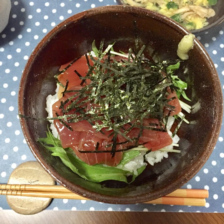 水菜でさっぱり☆漬けマグロ丼♫